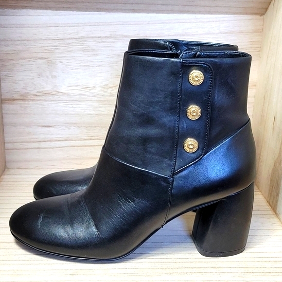 Nine WEST Gold Buttons Black leather Ankle Boots - Picture 6 of 10